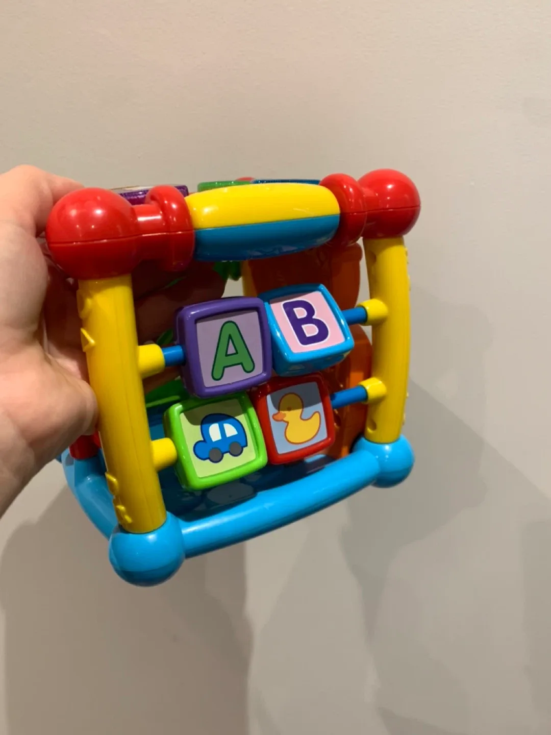 VTech Busy Learners Activity Cube image indicator(2)