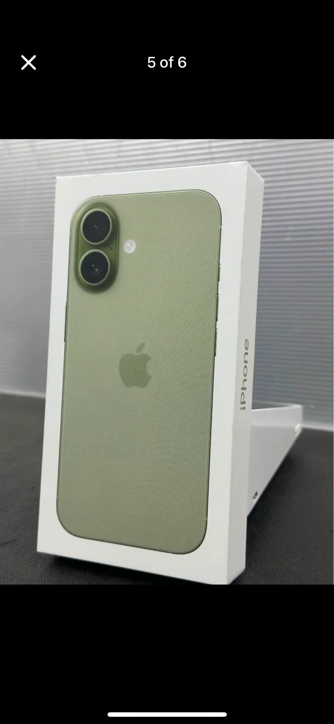 Apple iPhone 17 256GB SAGE. Canadian A3519 Brand New Sealed. image indicator(5)