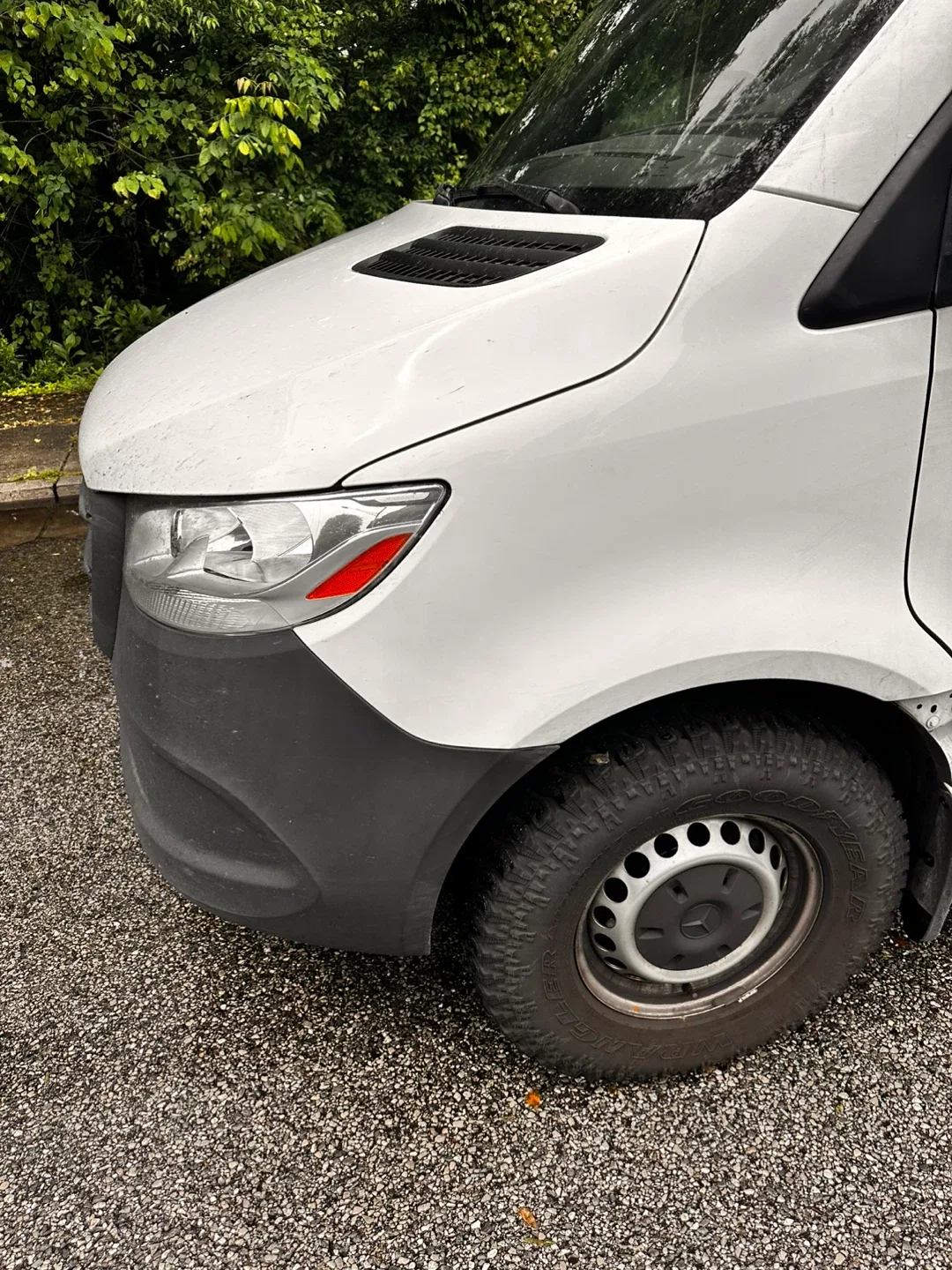 Mercedes-Benz Sprinter 2500 Cargo Van image indicator(2)