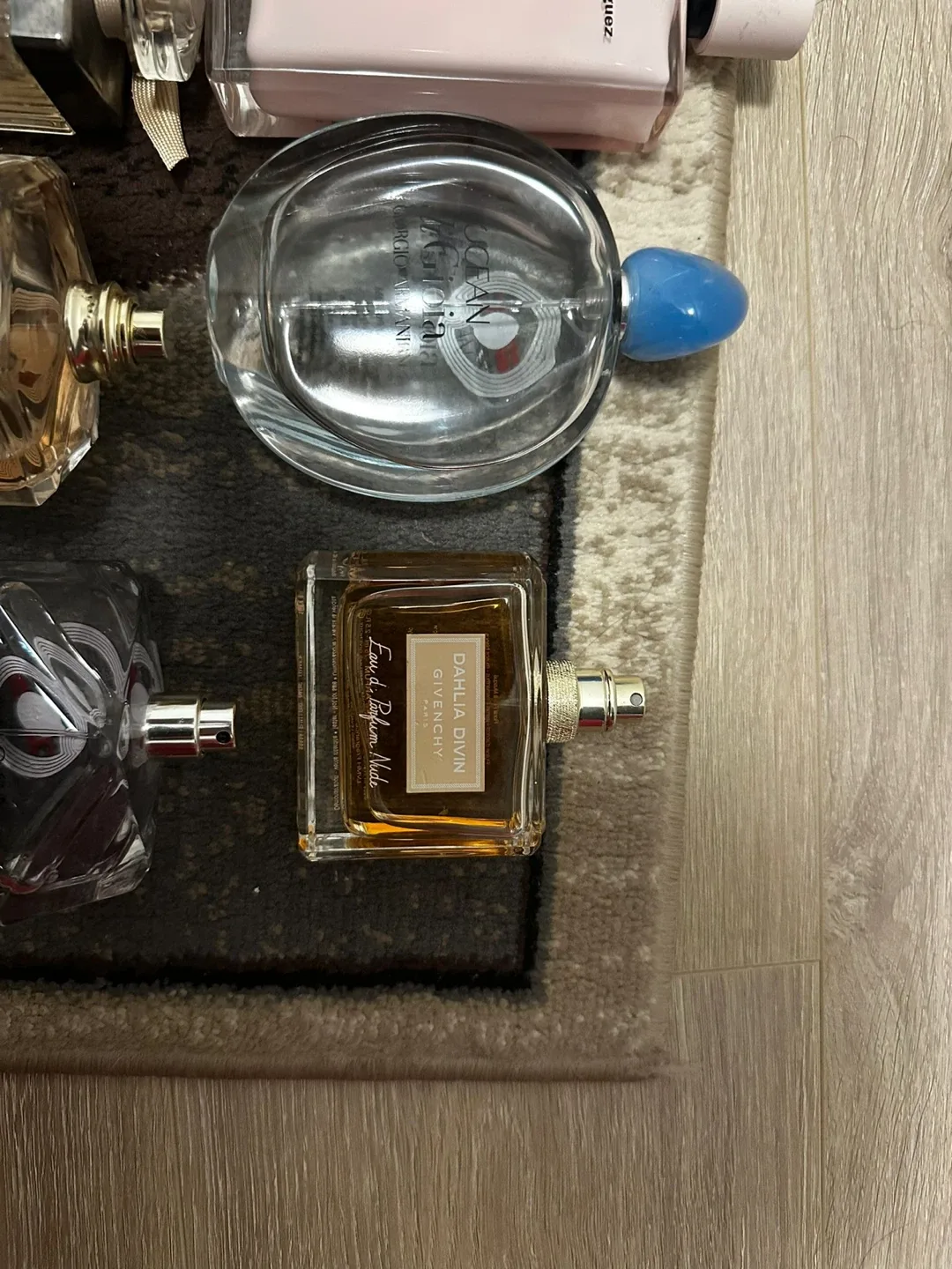 Mixed Perfume Lot: Chanel, Gucci, Givenchy & More! image indicator(4)