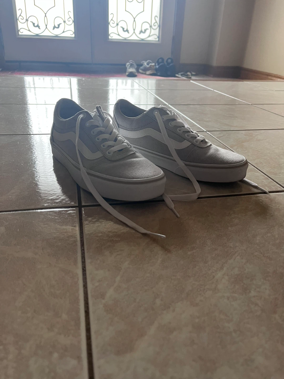Vans Ward Low-Top Sneakers, Size 7 ,8(Women's) - photo 2