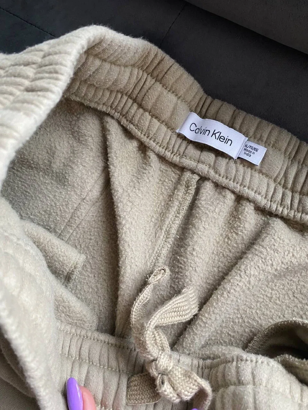 Logo fleece joggers,size L-XL, Calvin Klein image indicator(2)