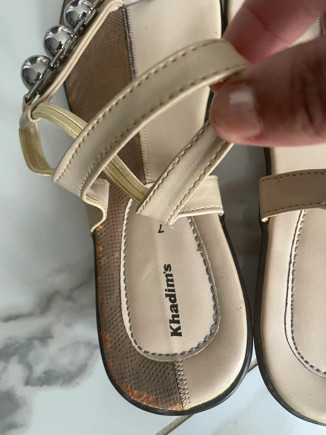 Khadim's Beige Sandals - Size 7 - photo 4