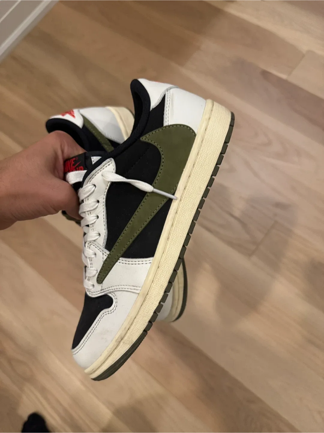 Travis Scott Air Jordan 1 Low Olive