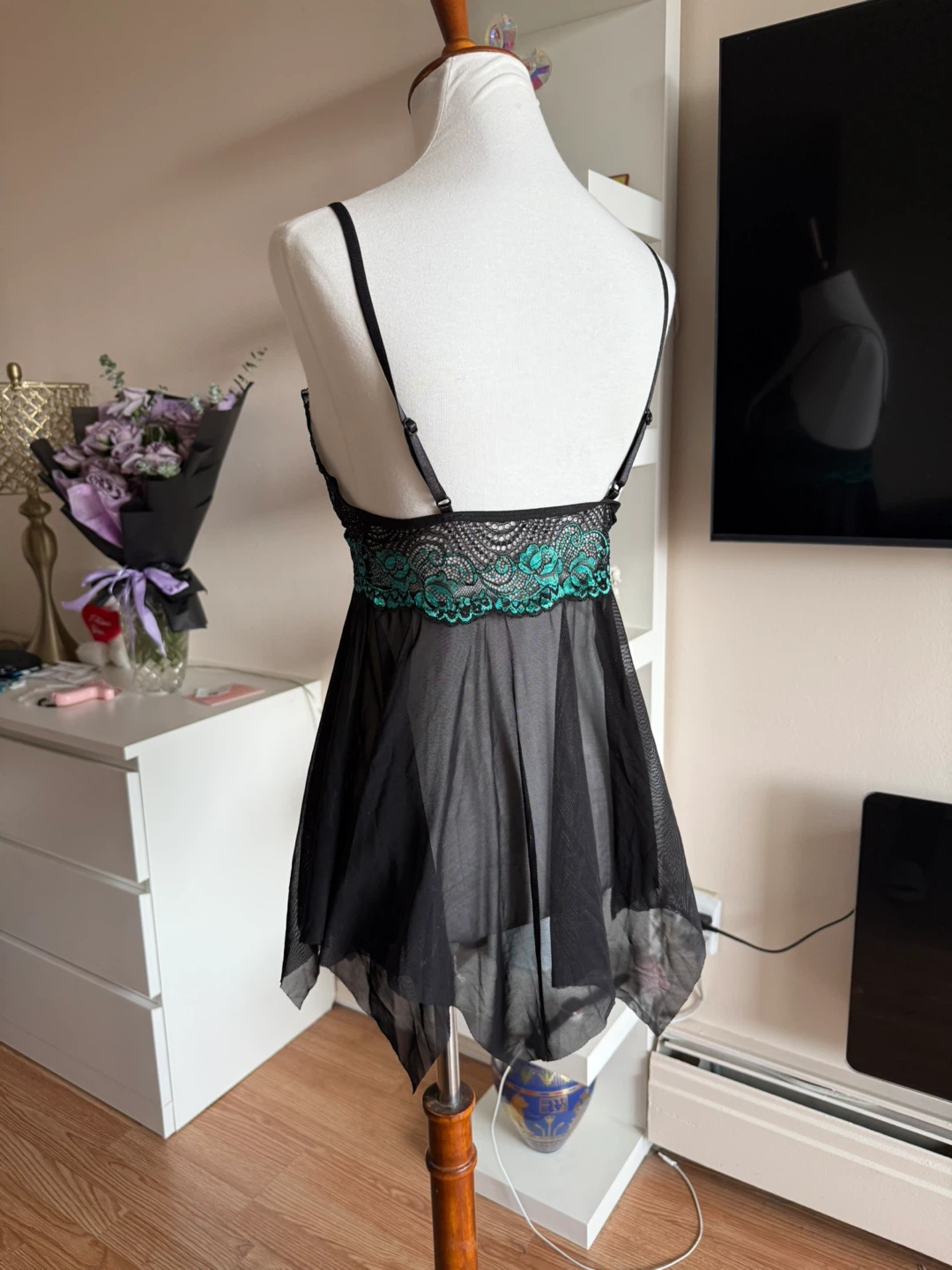 Black & Teal Lace Lingerie - photo 3