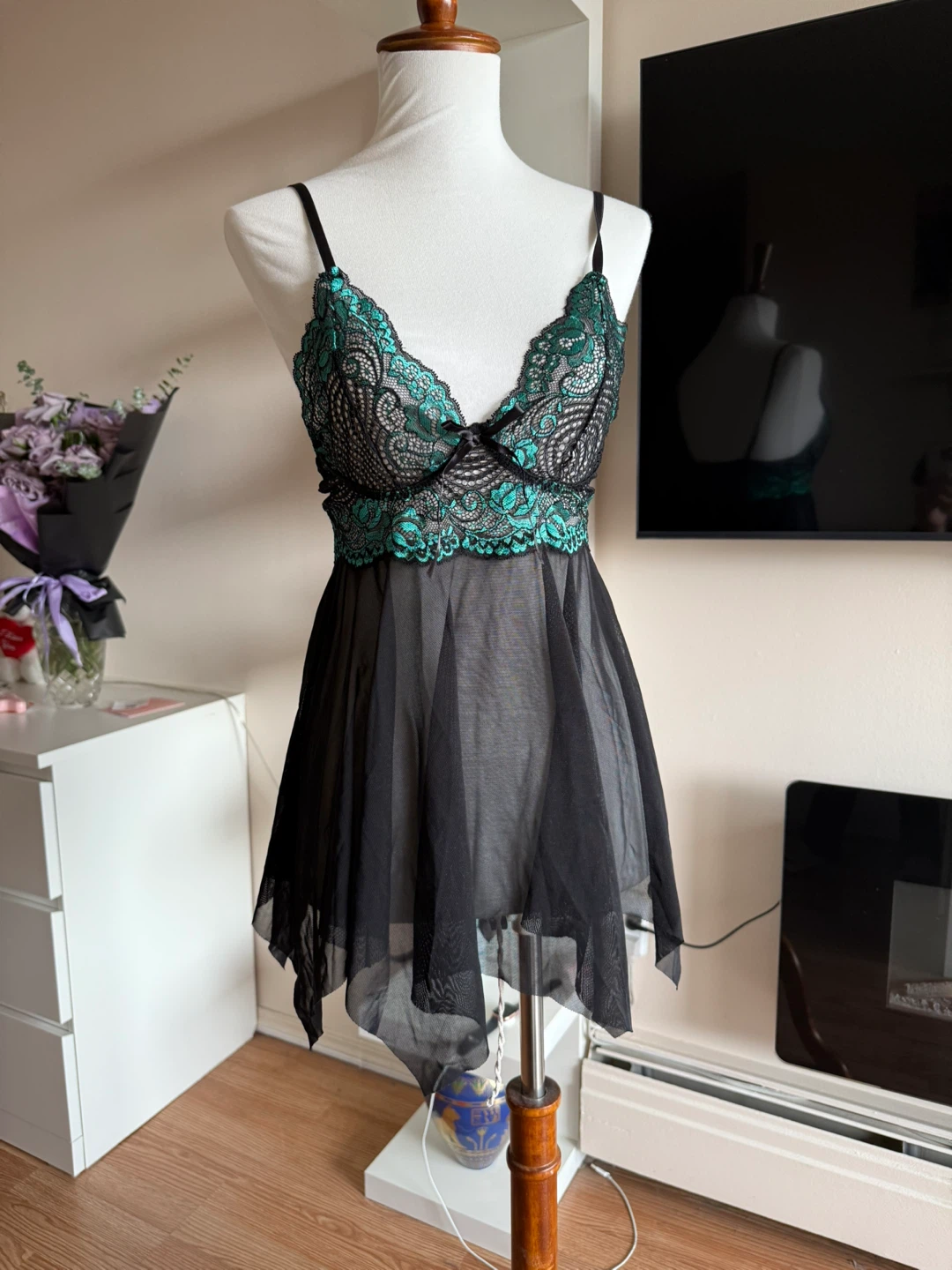 Black & Teal Lace Lingerie - photo 2