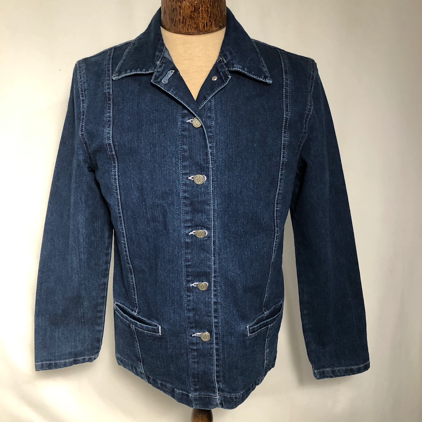 Women’s Denim Jean Jacket. Size Small. French Dressing.