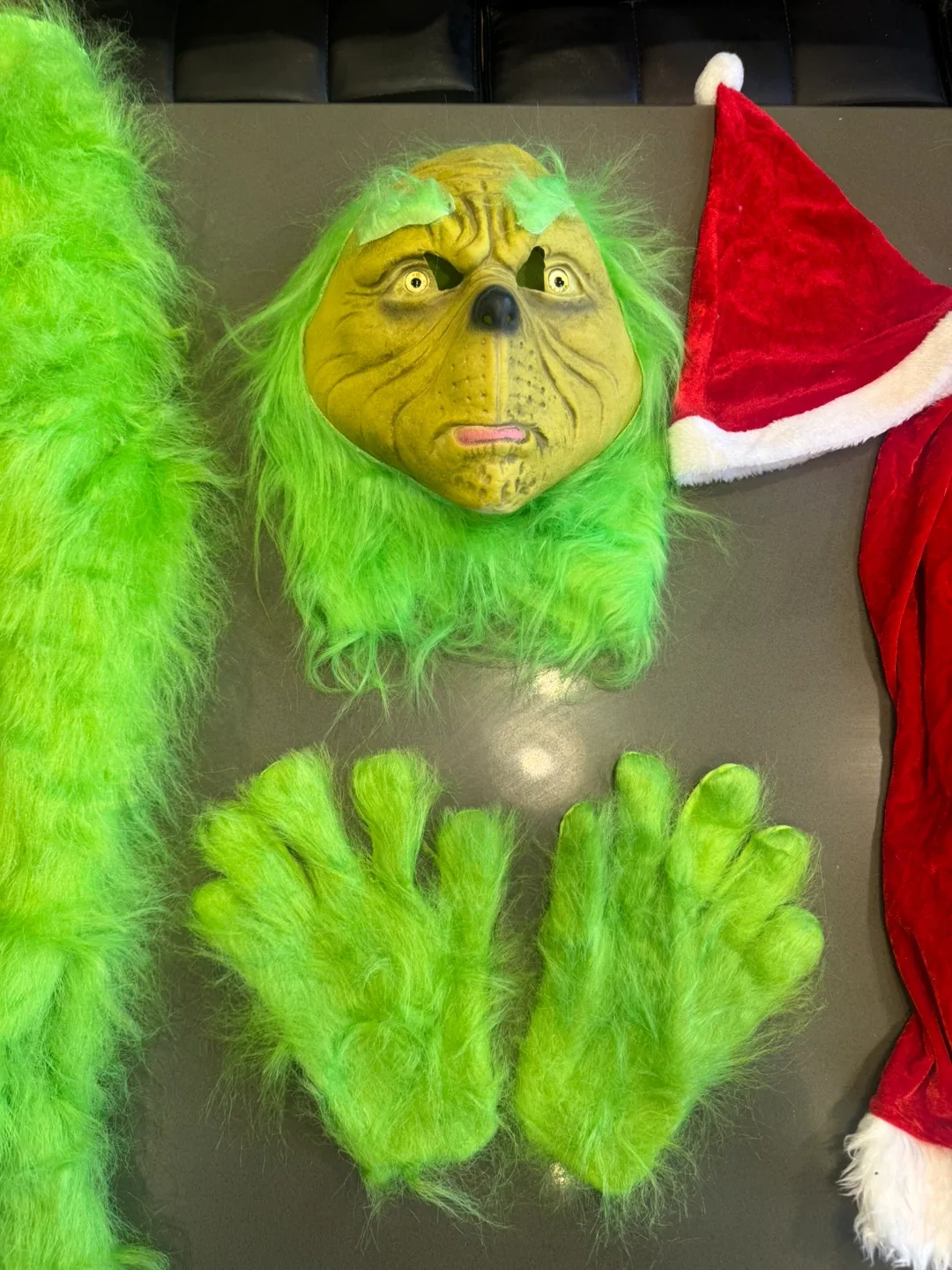 Grinch Costume - UK M/US S/M image indicator(2)