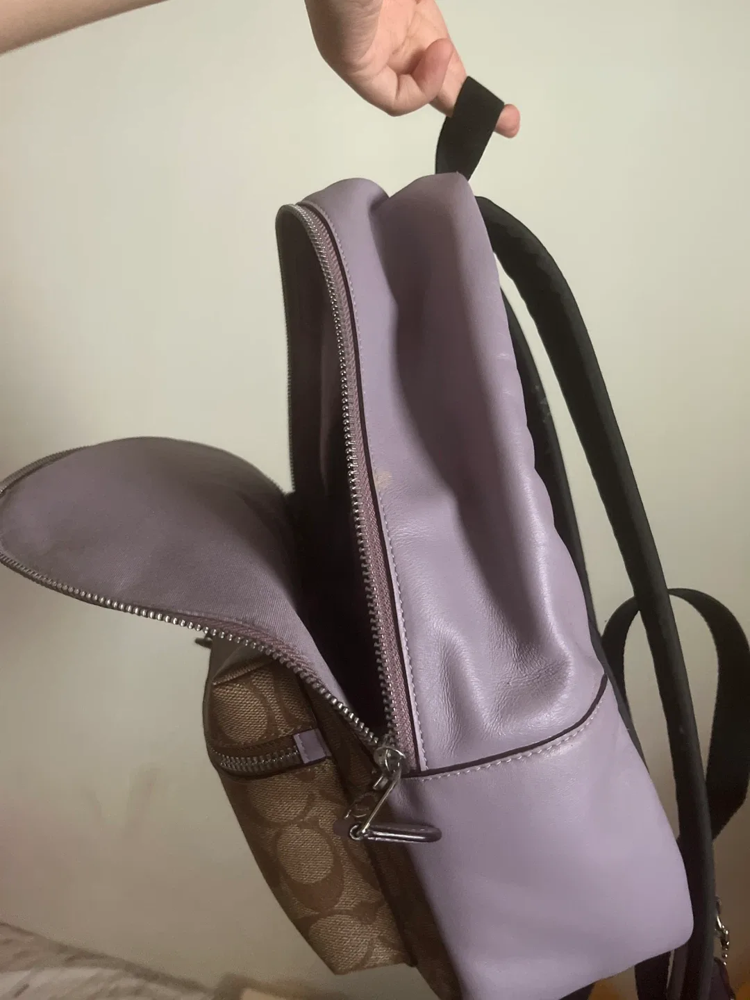 Coach Mini Backpack image indicator(3)