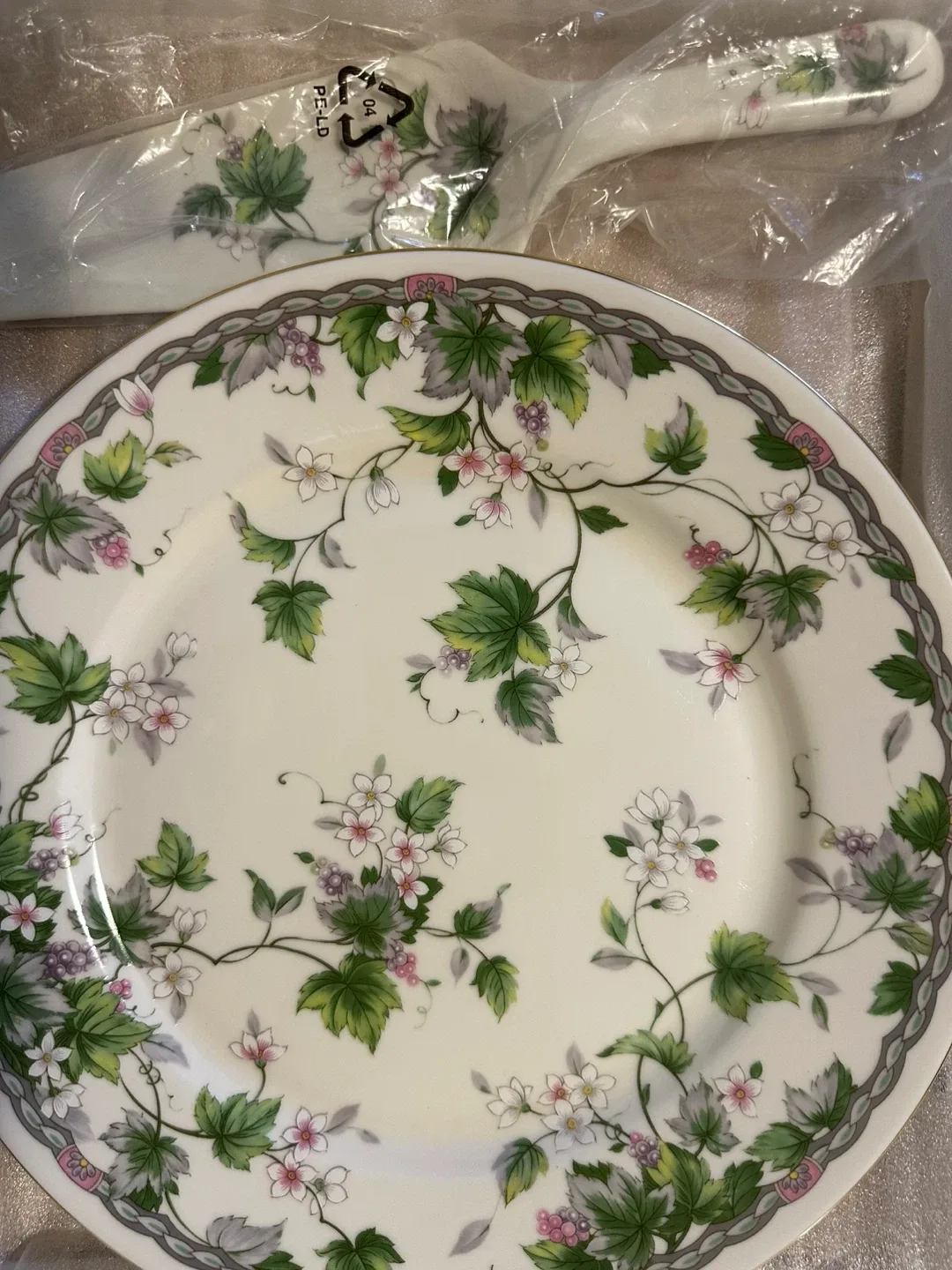 Andrea by Sadek Monica Cake Plate & Server Set image indicator(2)