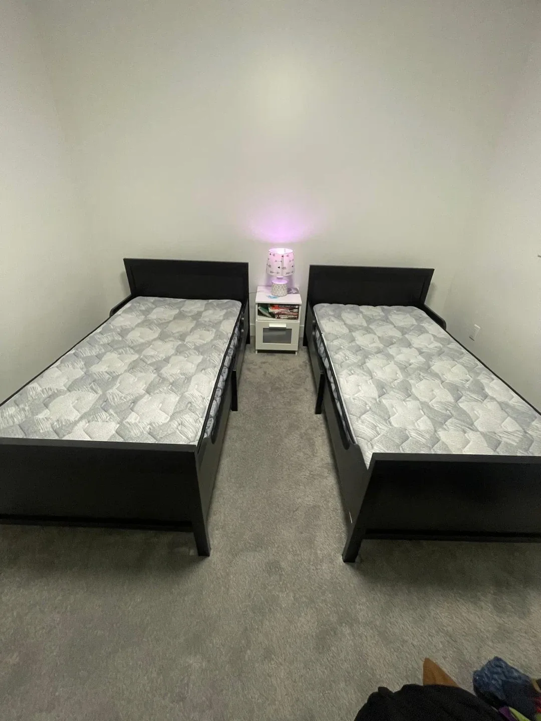 Twin Size Bed Frame with Mattress image indicator(3)