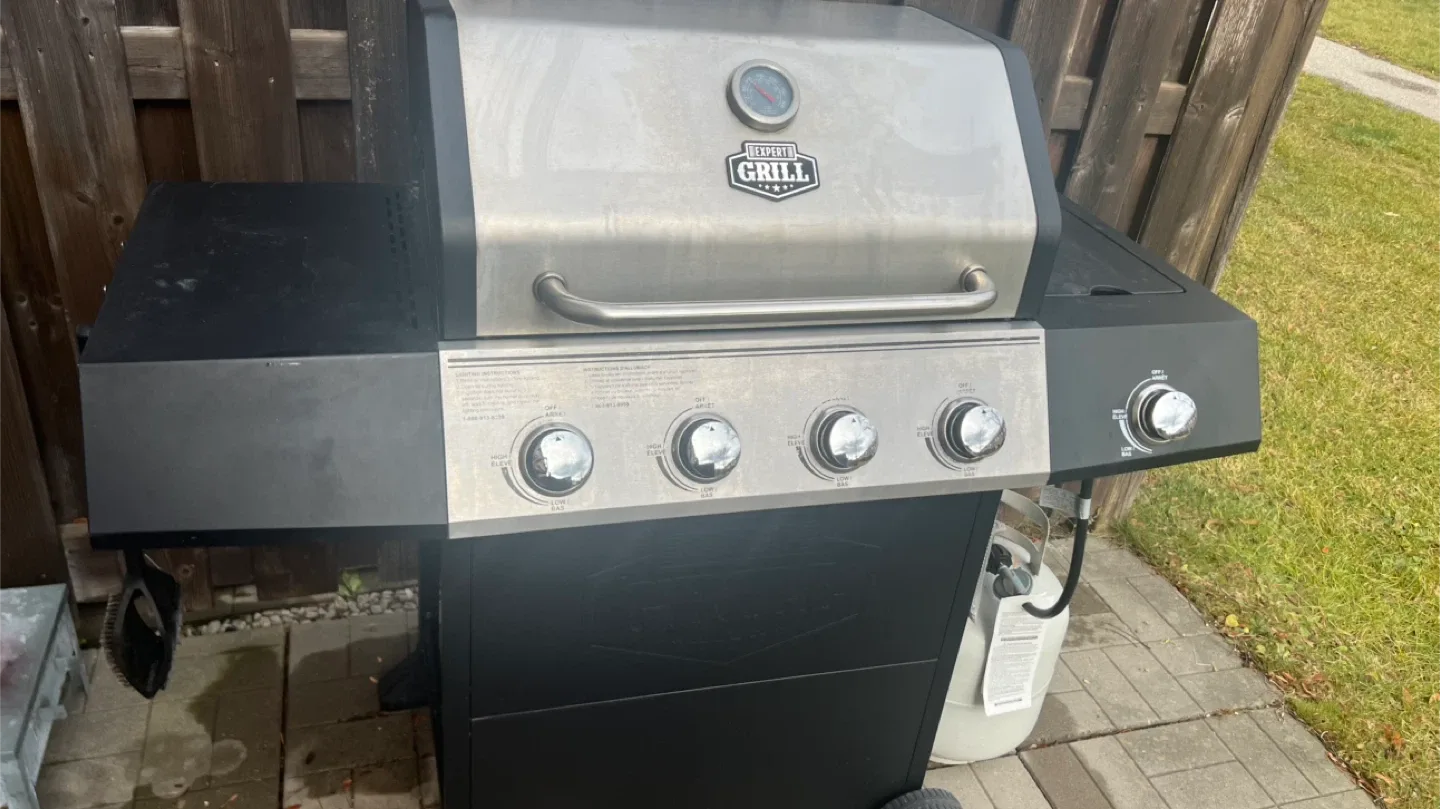 Backyard Grill Propane BBQ