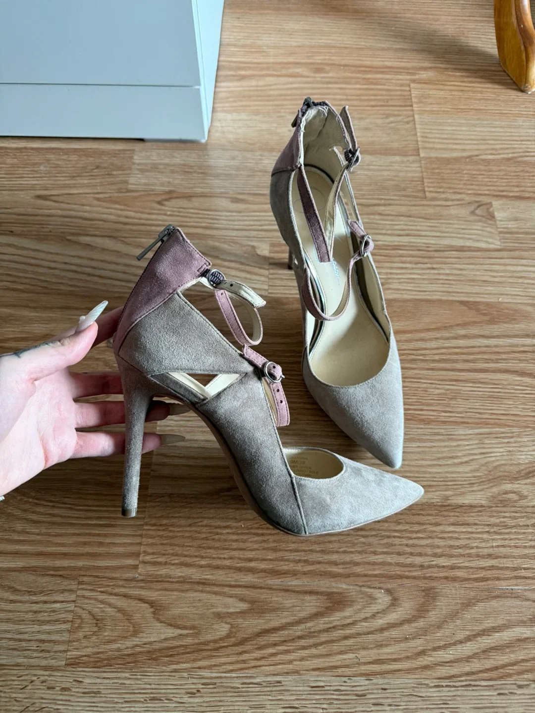 Jessica Simpson Heels - Size 9 image indicator(2)