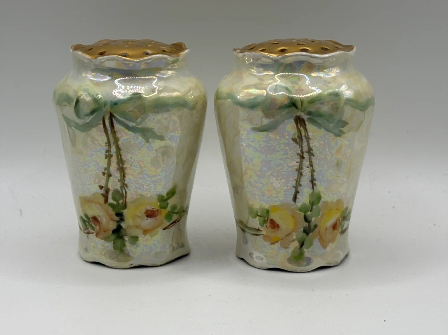 Vintage Z.S. & Co. Bavaria Floral Shakers