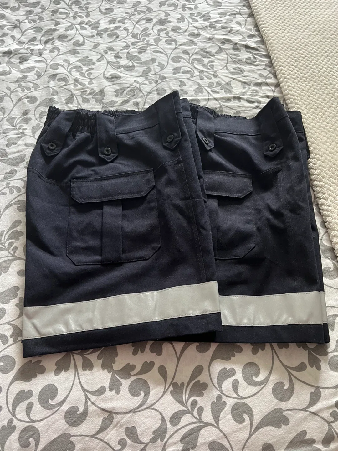 Outdoor Outfits shorts - Size 32