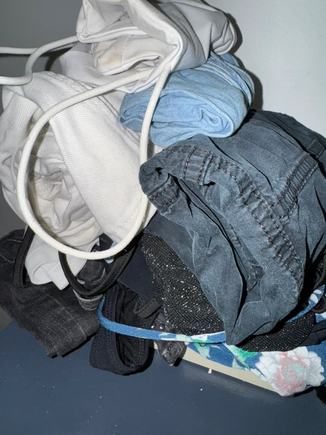 Mixed Clothing Lot - Dresses, Tops, Bottoms Size XS image indicator(2)