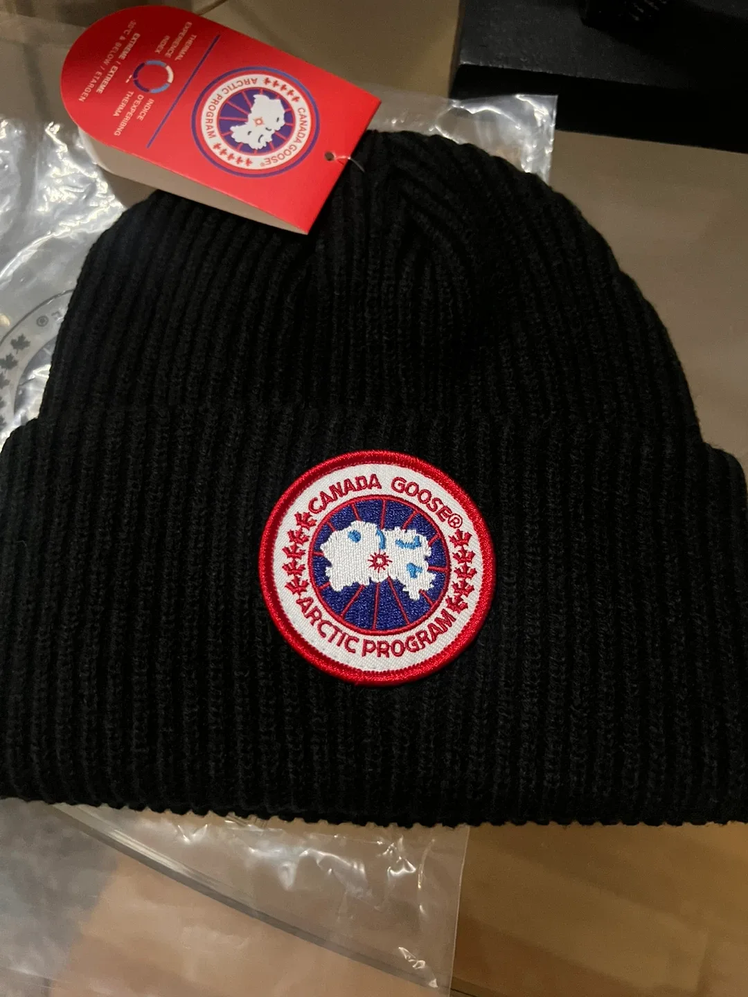 Canada Goose Arctic Program Black Beanie - New image indicator(2)