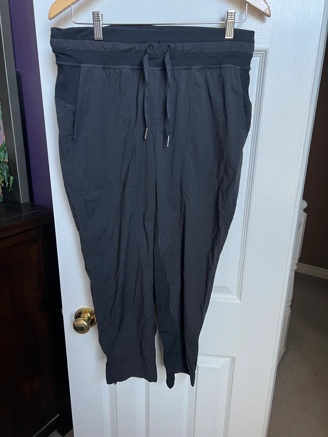 Size 8 lulu dance studio pants