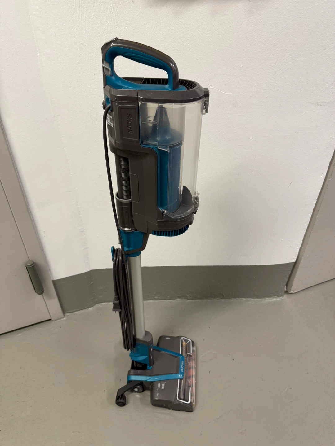 Shark LZ601, APEX UpLight Lift-Away DuoClean - photo 5