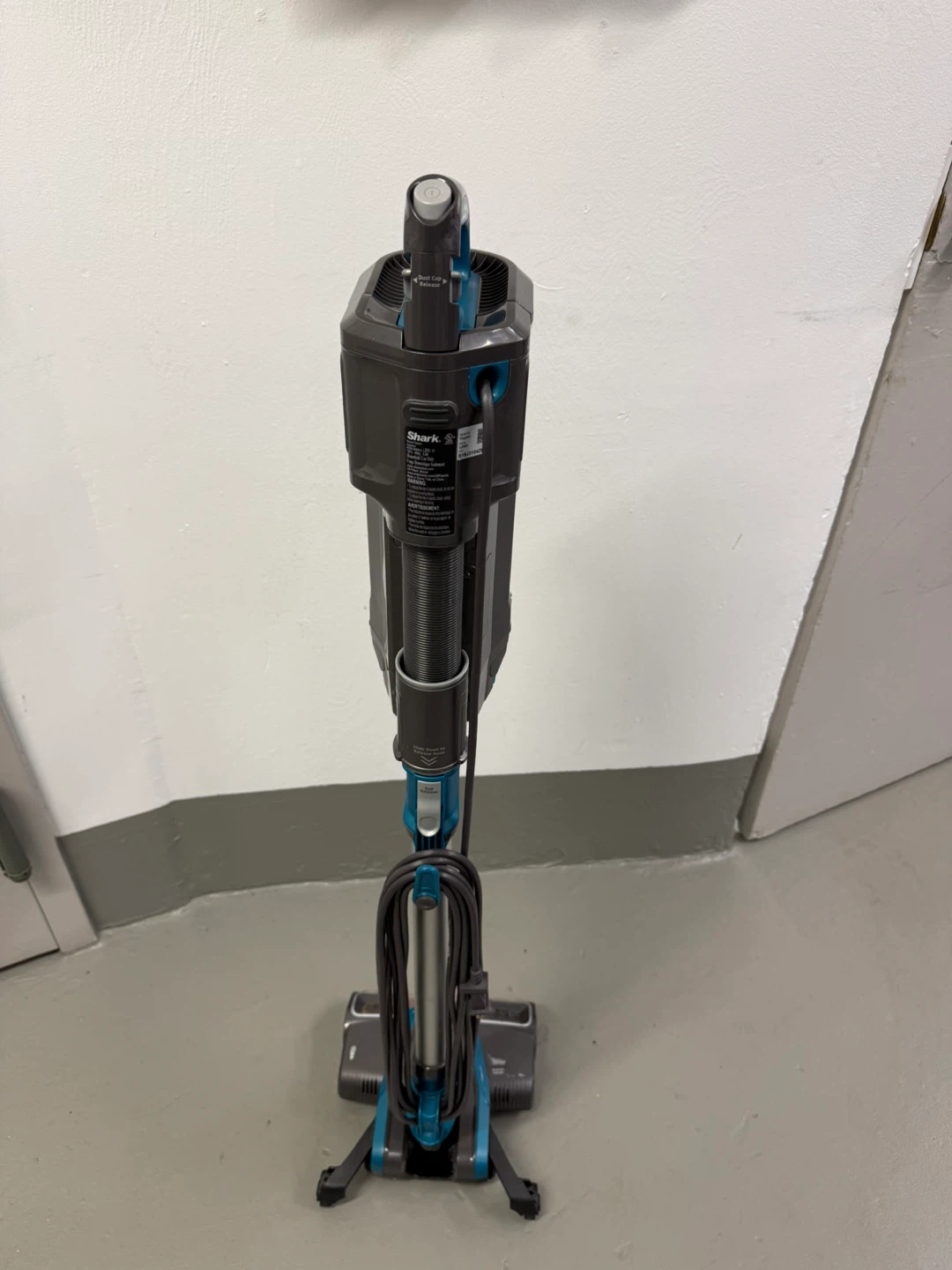 Shark LZ601, APEX UpLight Lift-Away DuoClean - photo 3