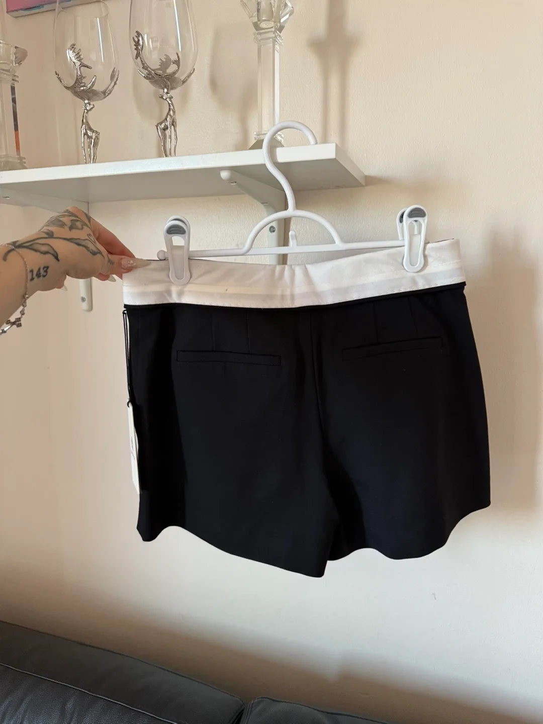 Babaton Black & White Shorts image indicator(2)