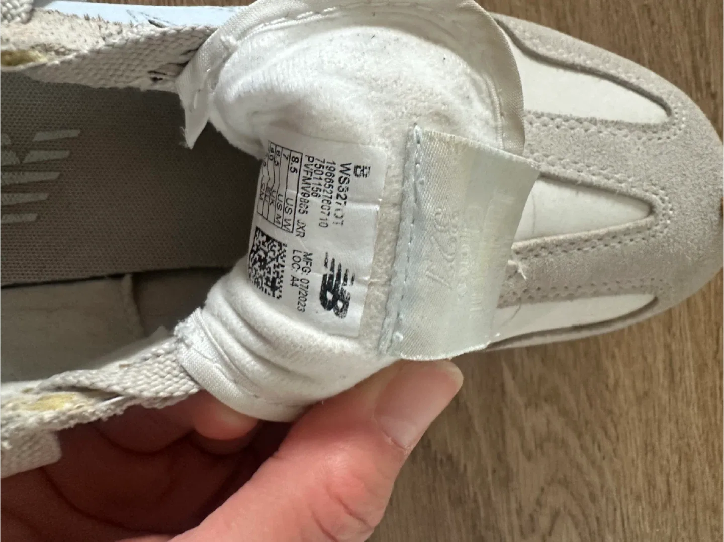 New Balance 327 Sneakers image indicator(9)