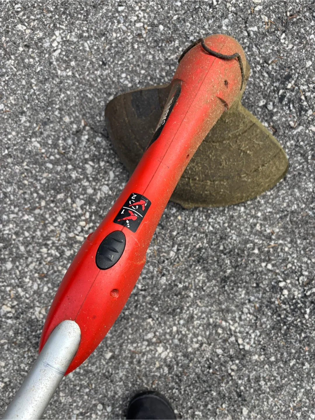 Black & Decker Grass Trimmer image indicator(3)