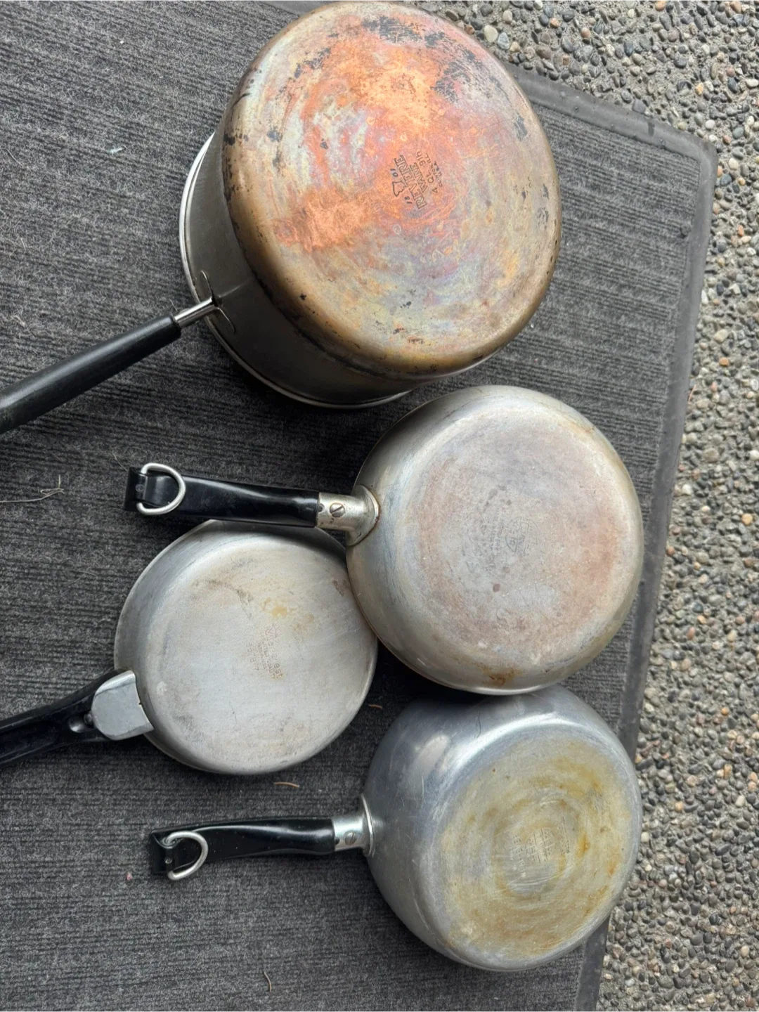 Vintage 70's- Pots and Pans