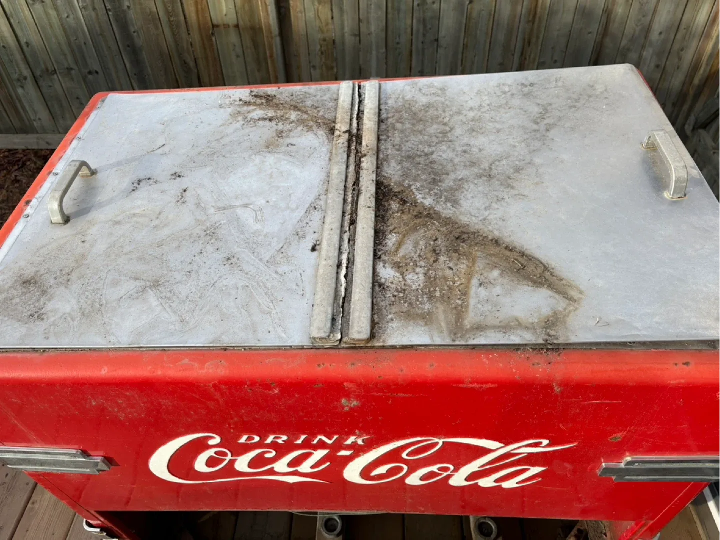 Vintage Coca-Cola Cooler image indicator(4)