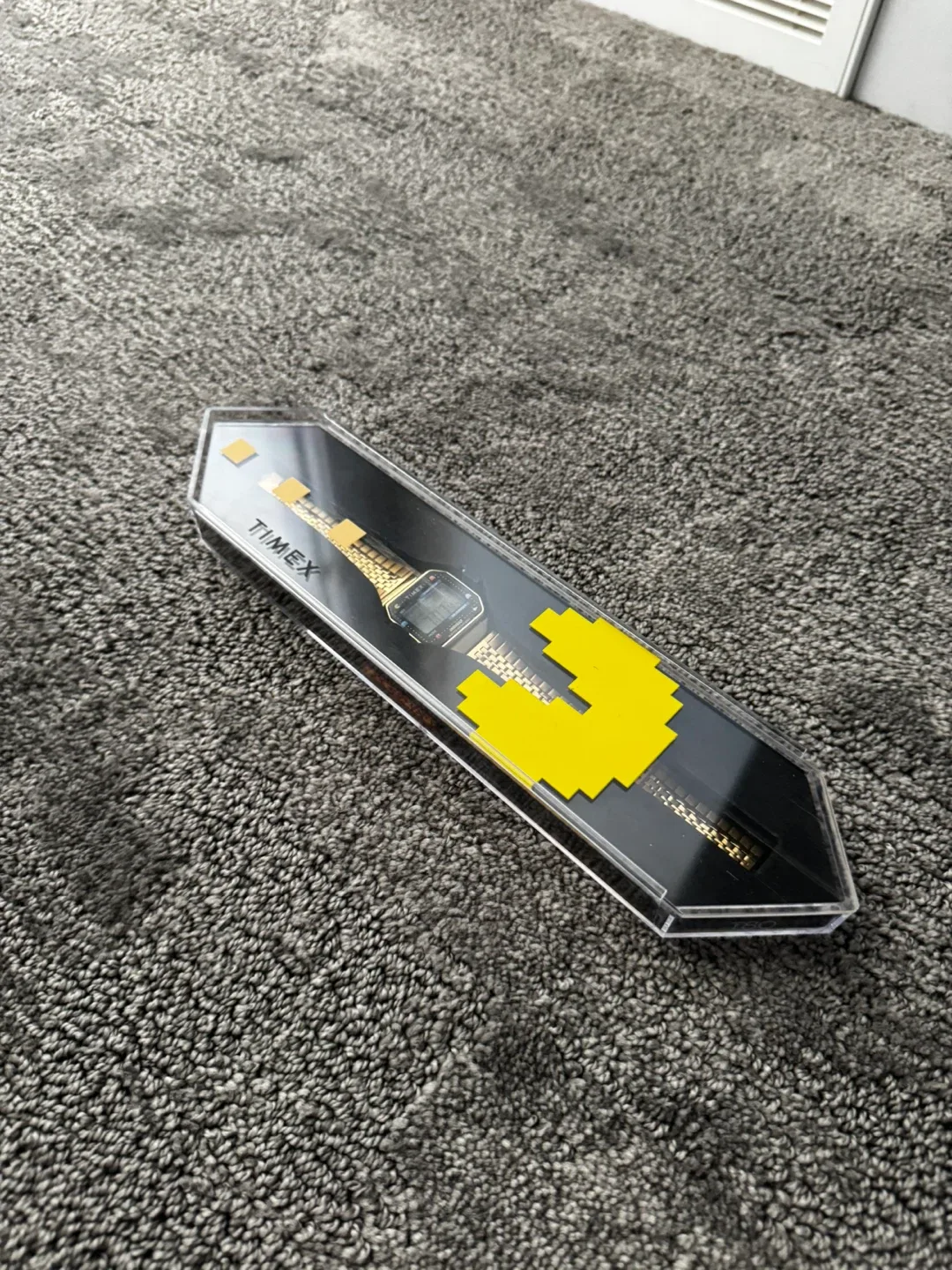 Timex Pac-Man Gold Watch - Brand New in Box! image indicator(5)