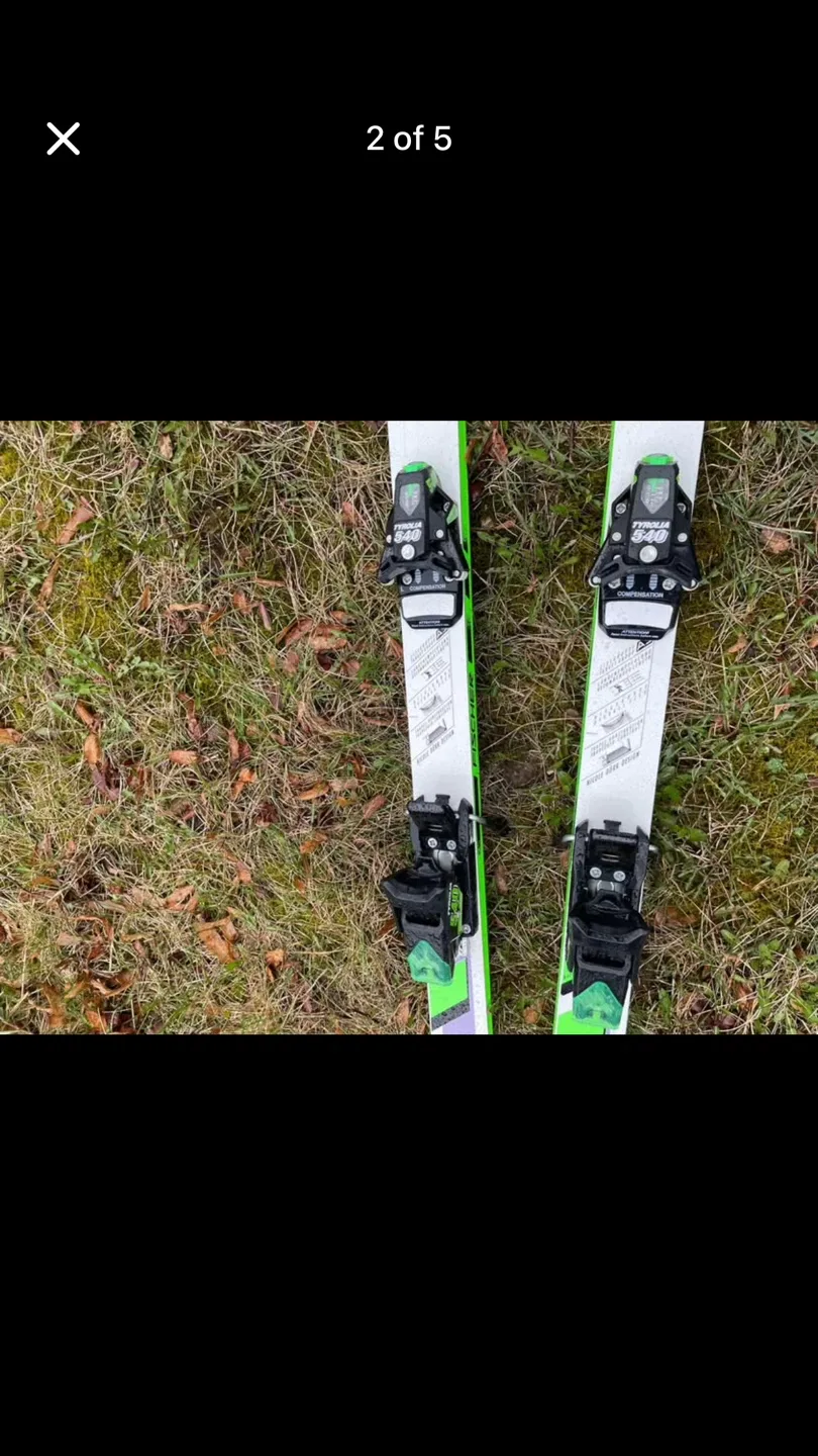 Fischer Carbon Crown Skis image indicator(2)