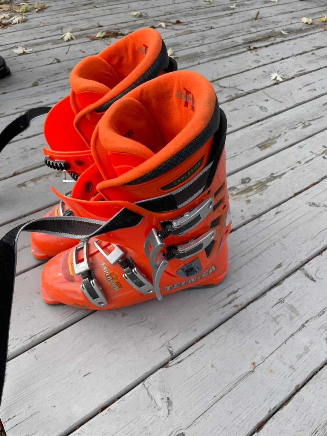 Ski Boots size 10.5 image indicator(2)