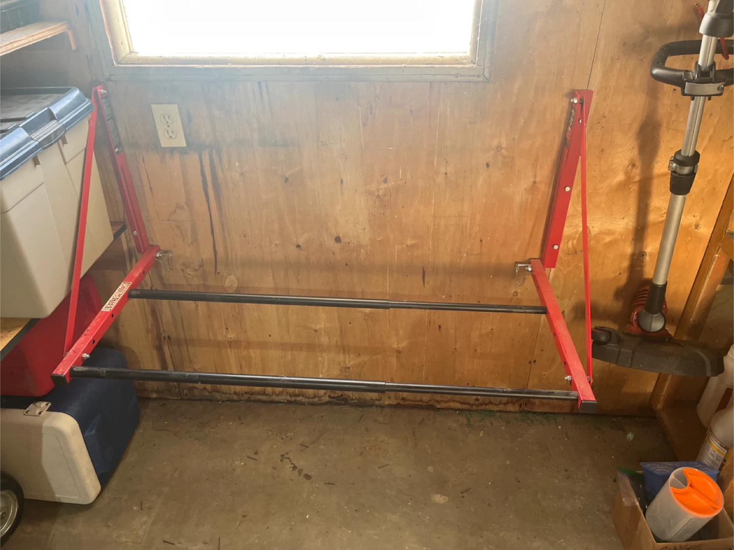 MotoMaster Foldable Wall-Mounting Tire Rack