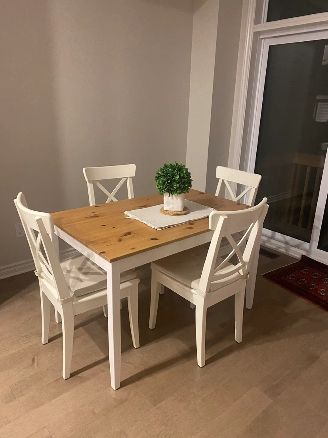 IKEA Table - 118x73.5 cm