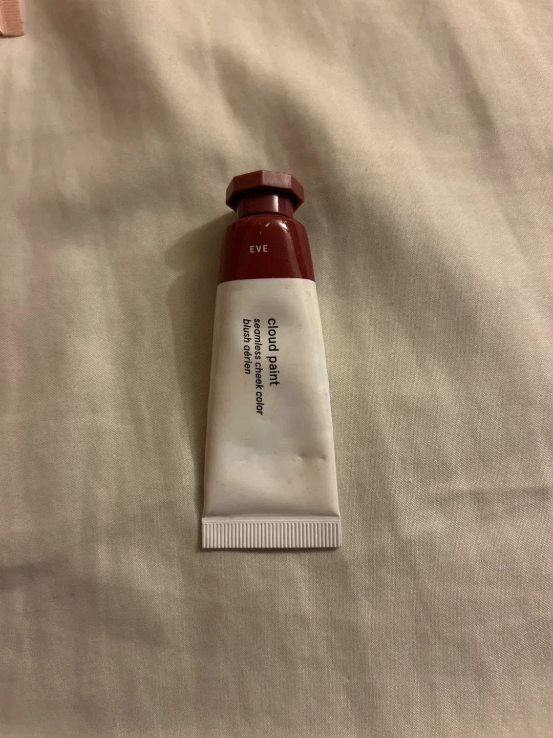 Glossier Cloud Paint - Eve image indicator(2)