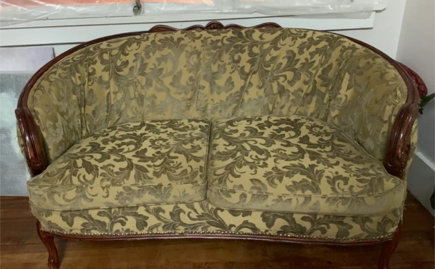 Vintage Floral Chaise Lounge image indicator(4)