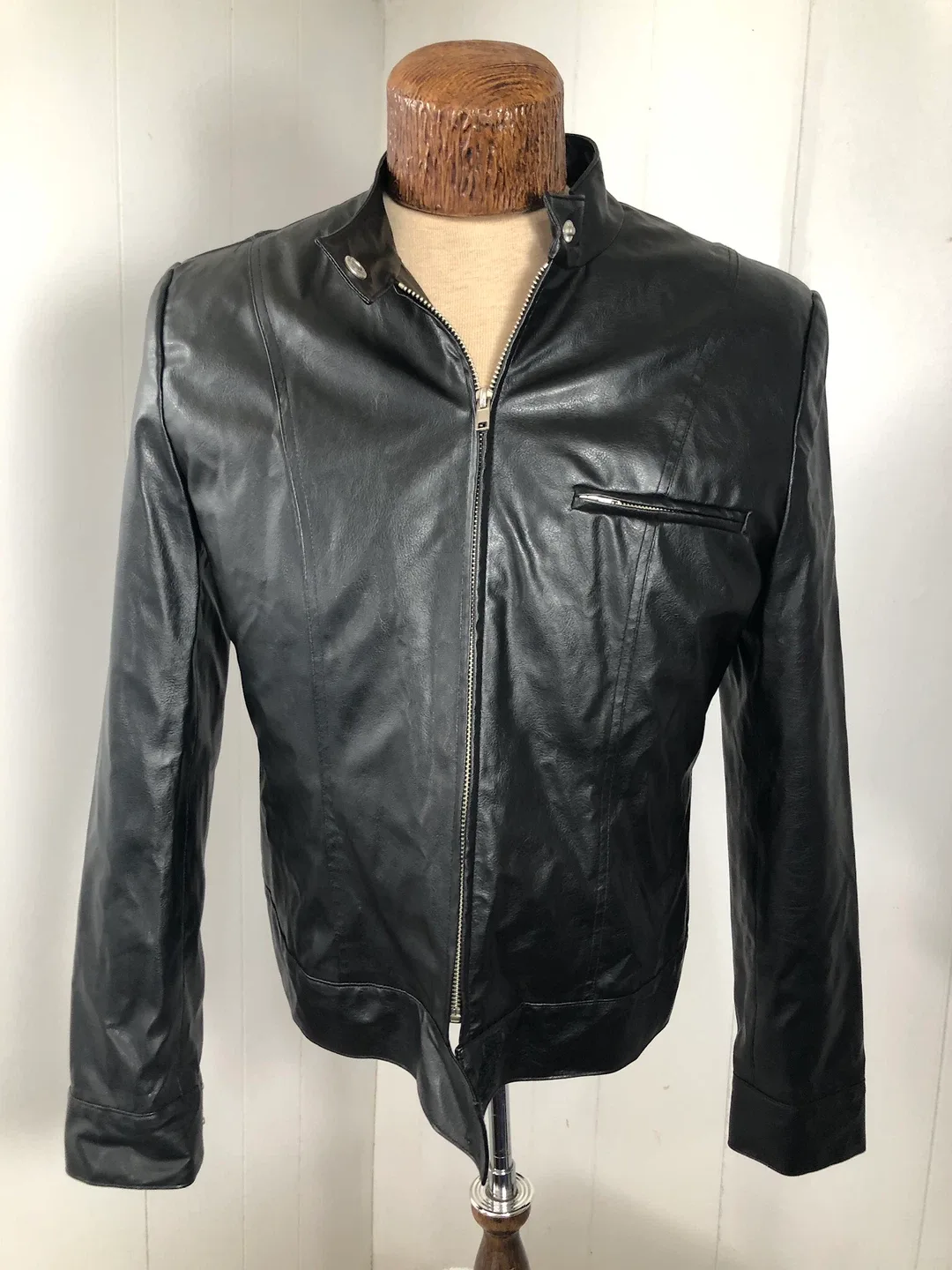 Women’s Black Faux Leather Jacket. Size Medium. image indicator(4)