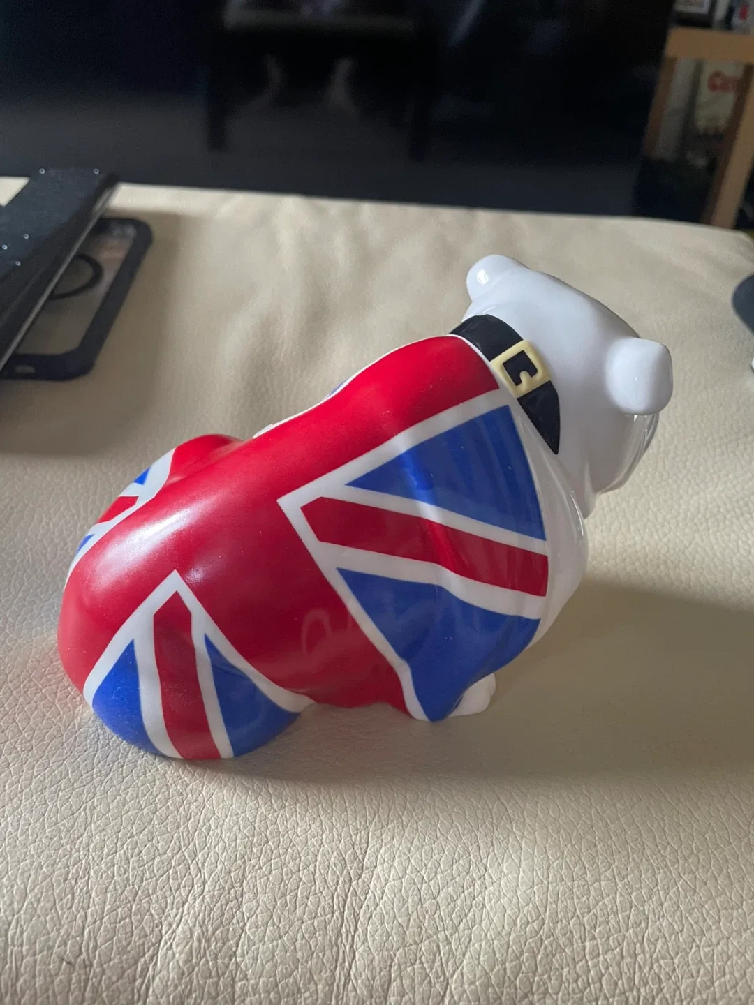 Royal Doulton Jack Bulldog - Skyfall 007 image indicator(5)