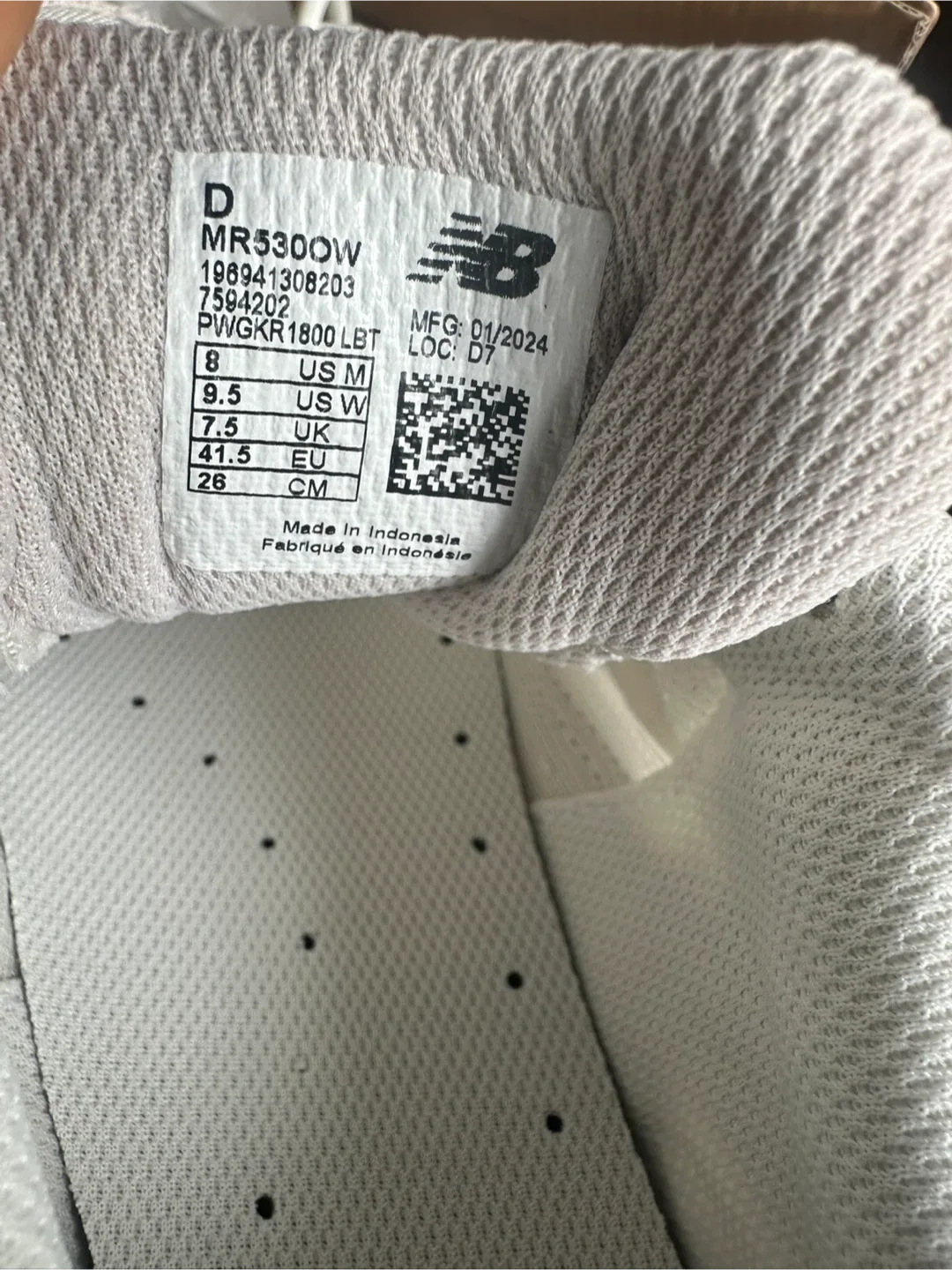 New Balance 530 Beige Sneakers size 9.5 image indicator(5)