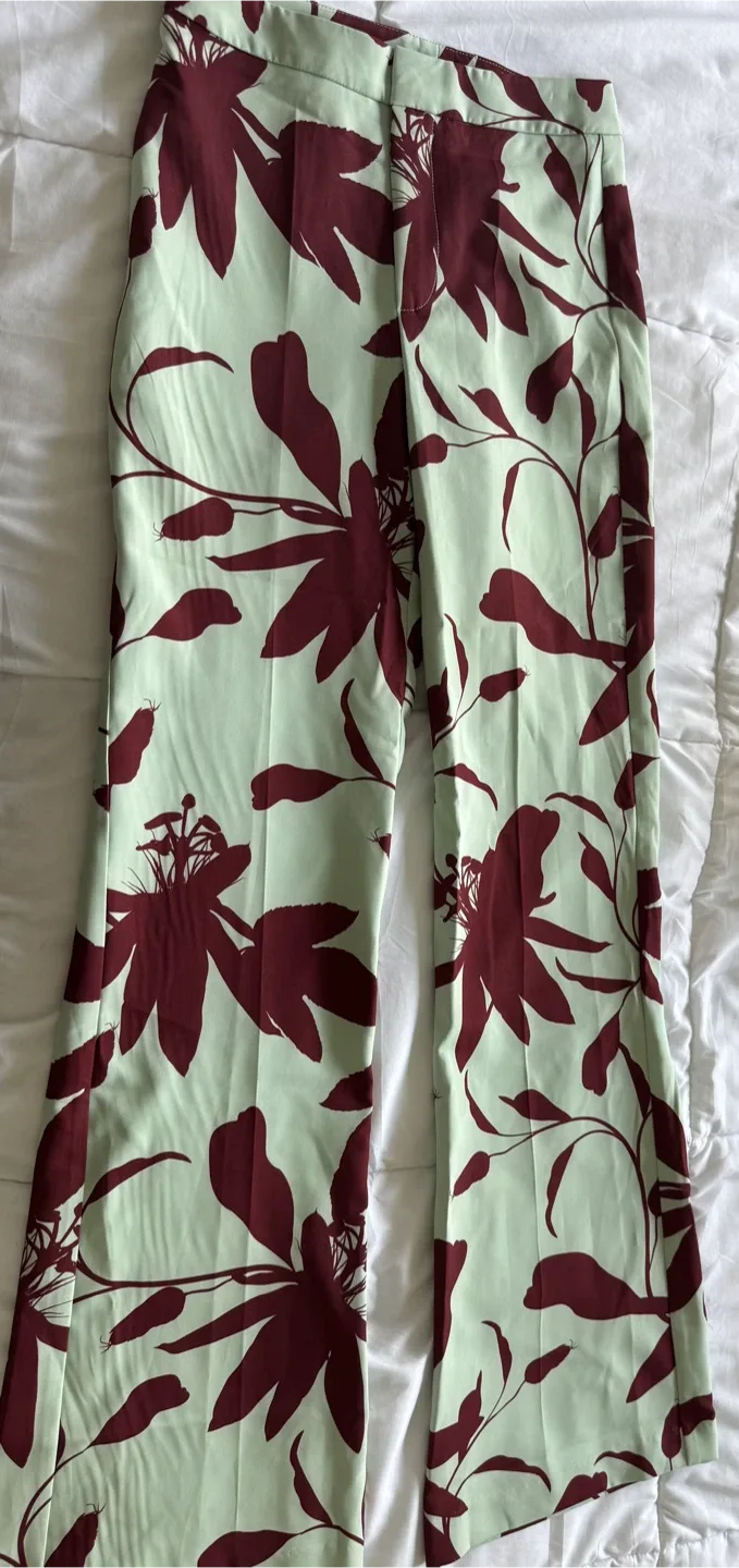 2 Zara pants & London Designer pants & skirt image indicator(3)