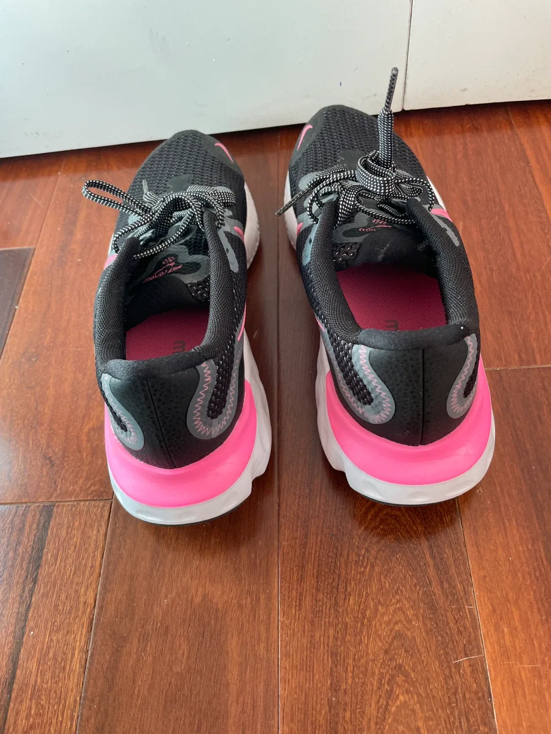 Nike Renew Run 3 Black/Pink Women's Running Shoes image indicator(4)
