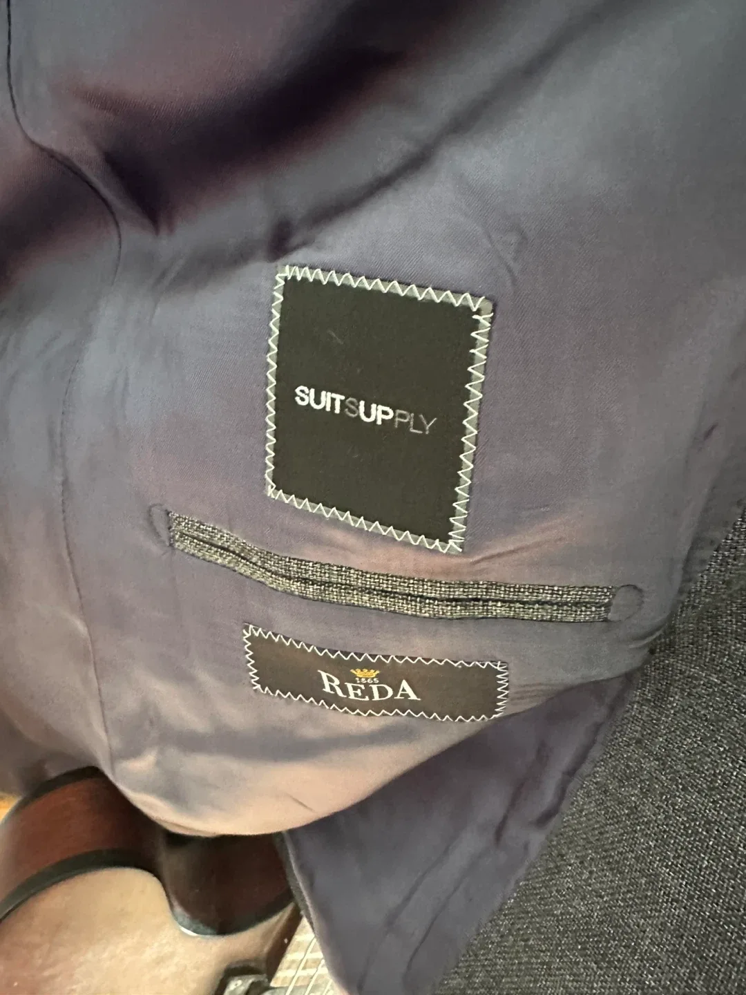 Suitsupply Sienna Gray Wool Suit - Size 42 image indicator(2)