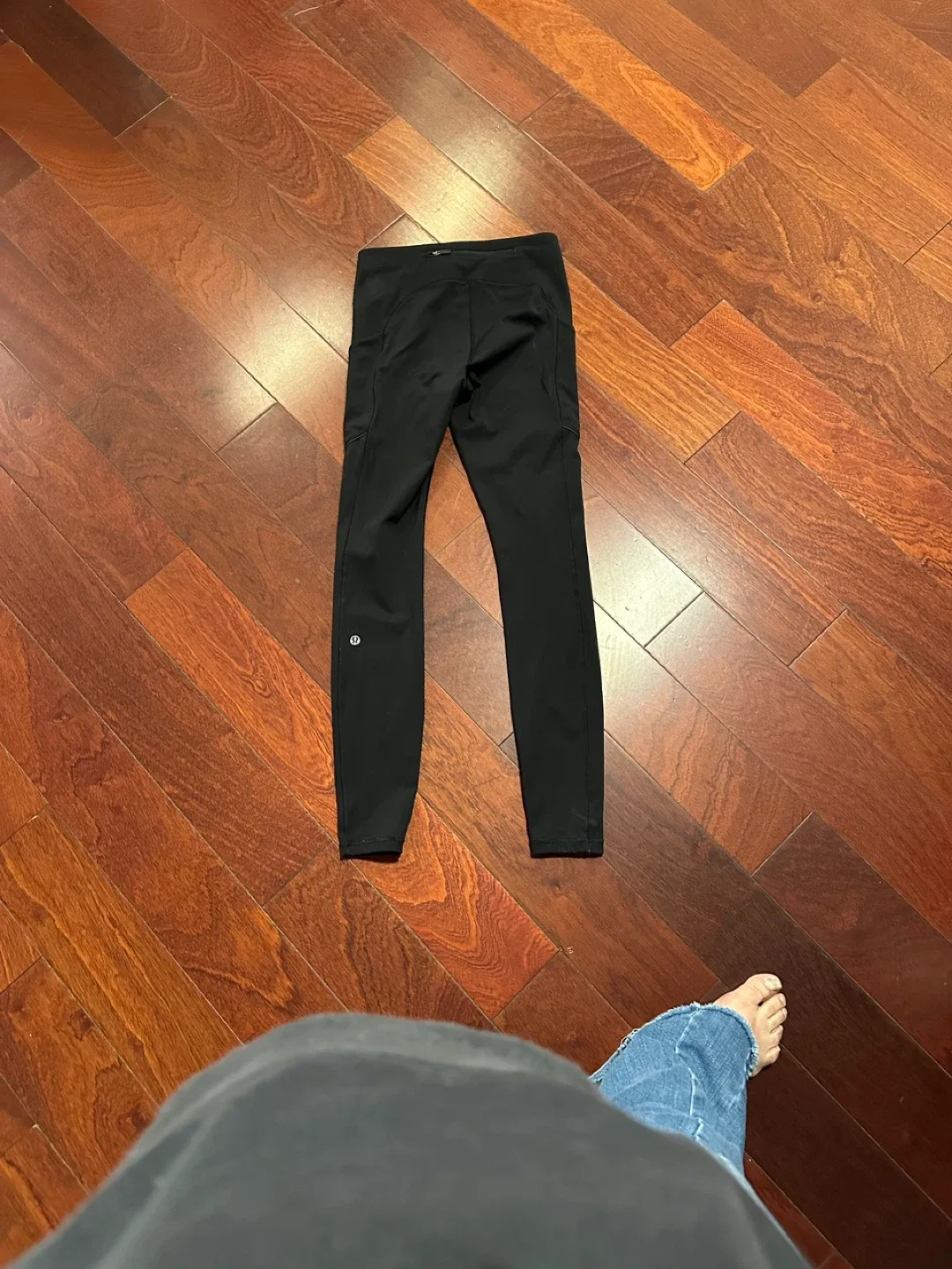 Lululemon Black Leggings image indicator(2)