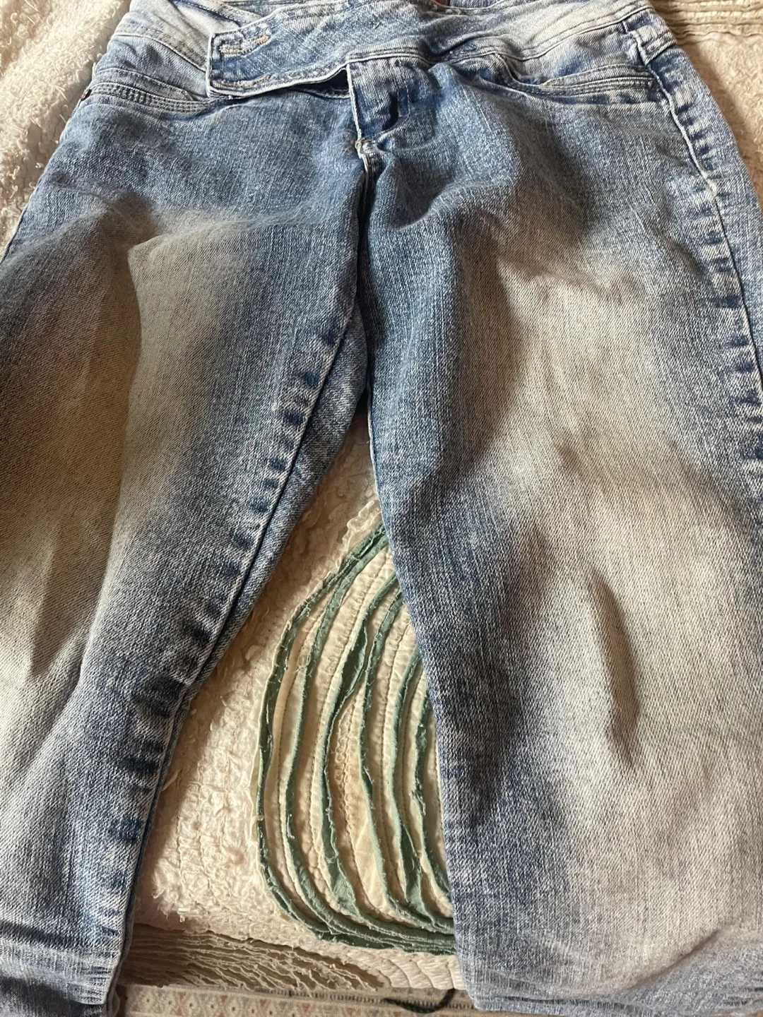 Assorted Jeans (Front) - Various Colors and Styles image indicator(3)