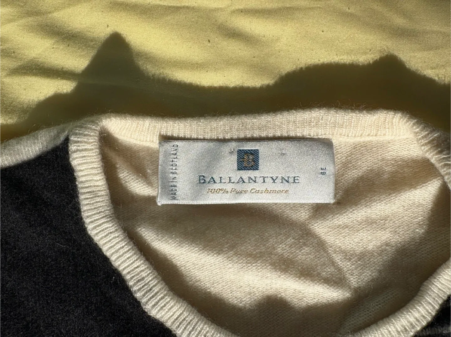 Ballantyne Cashmere Sweater image indicator(3)