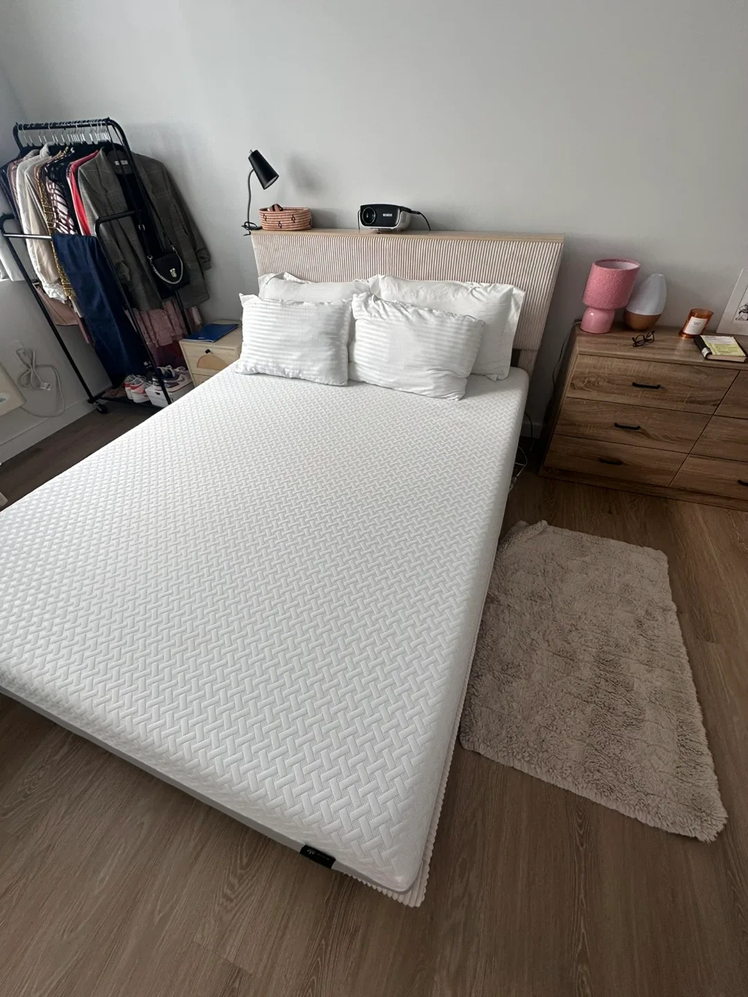 Platform Bed and mattress image indicator(2)