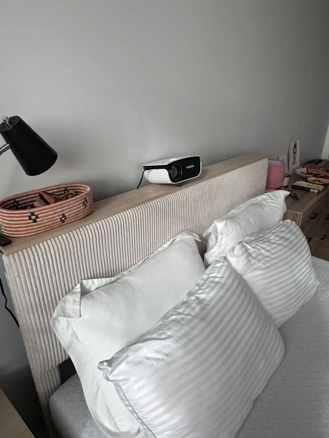 Platform Bed and mattress image indicator(4)