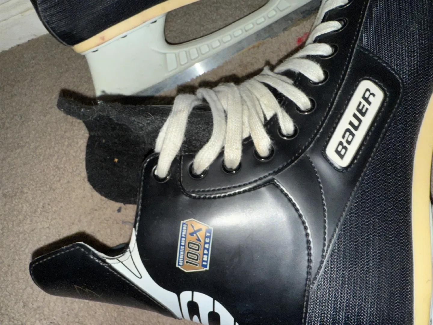 Bauer 100X Hockey Skates image indicator(5)