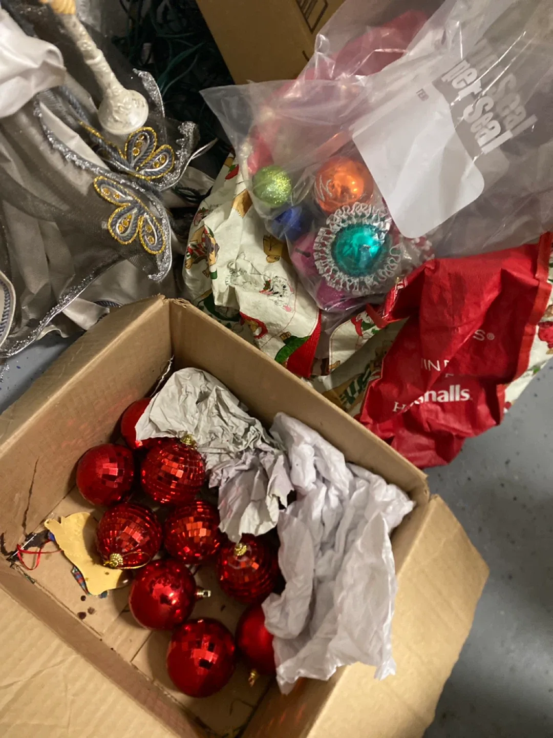 Large lot of Christmas Ornaments & Decorations image indicator(5)