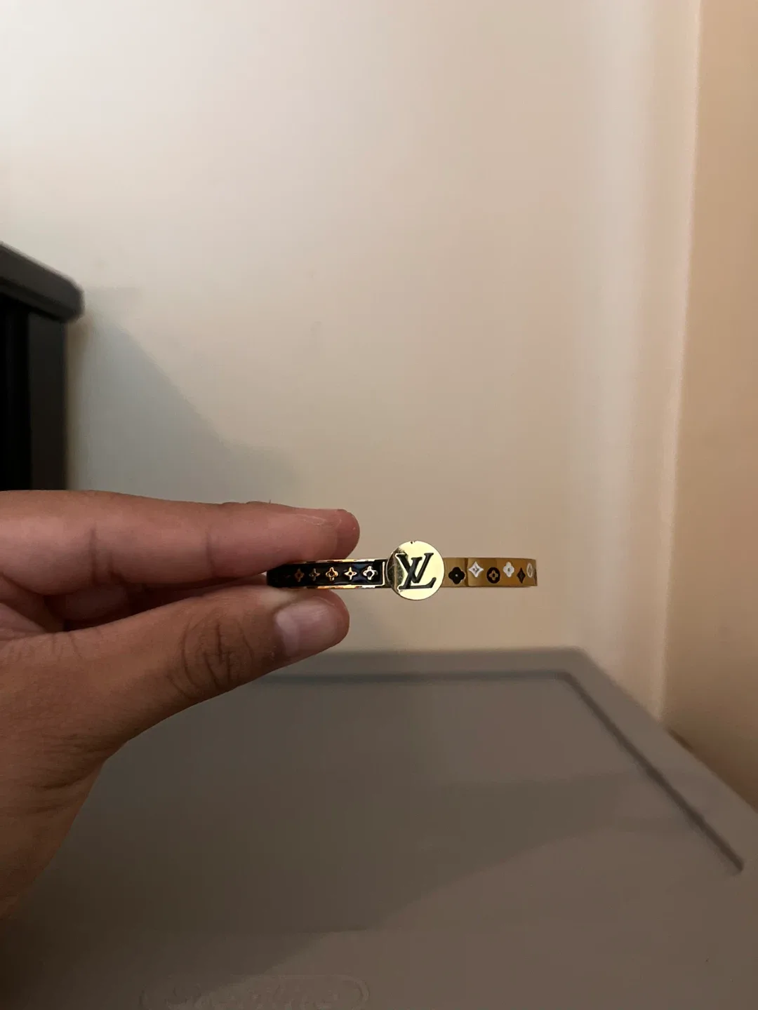 Louis Vuitton Bangle Bracelet image indicator(2)